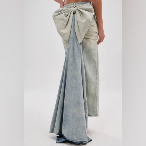AKIRA Dresses & Skirts - AKIRA Light Wash Oh the Drama Back Bow Denim Maxi Skirt with Train Size 1X